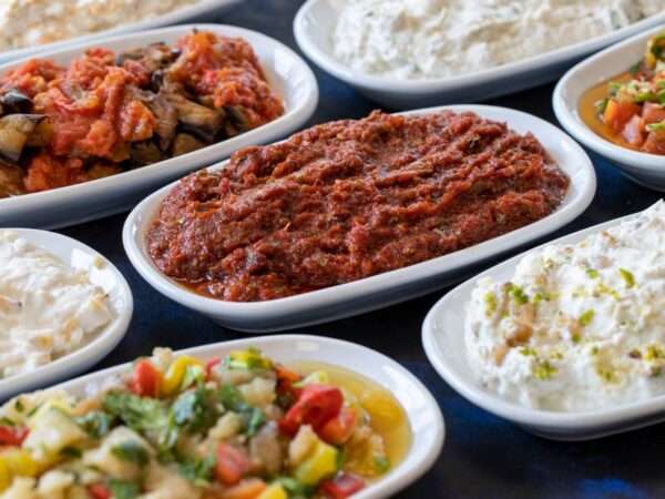 How Do I Choose The Best Halal Food Near Me?